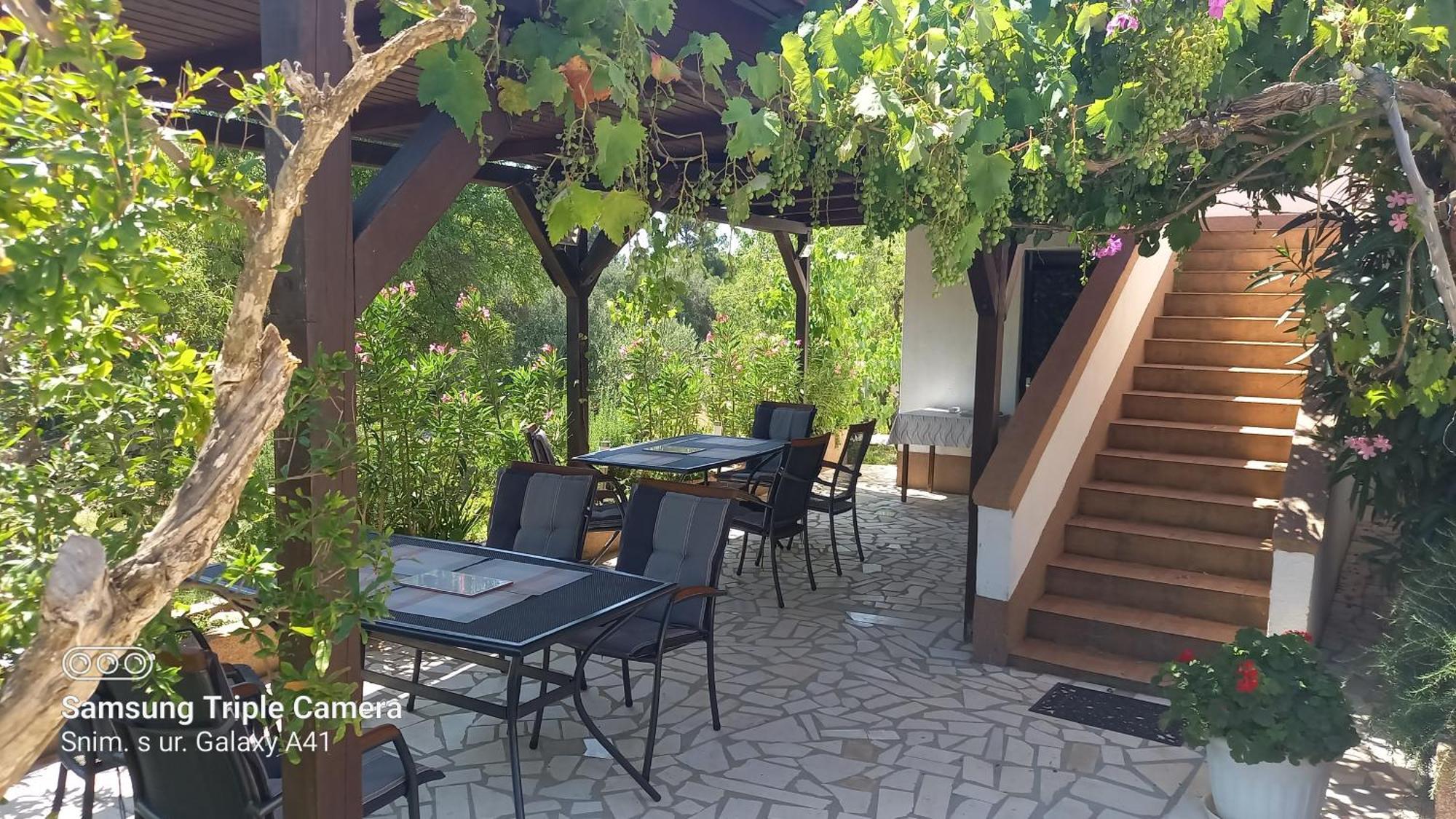 Eco Secluded Apartments Zabodarski Čunski Zewnętrze zdjęcie